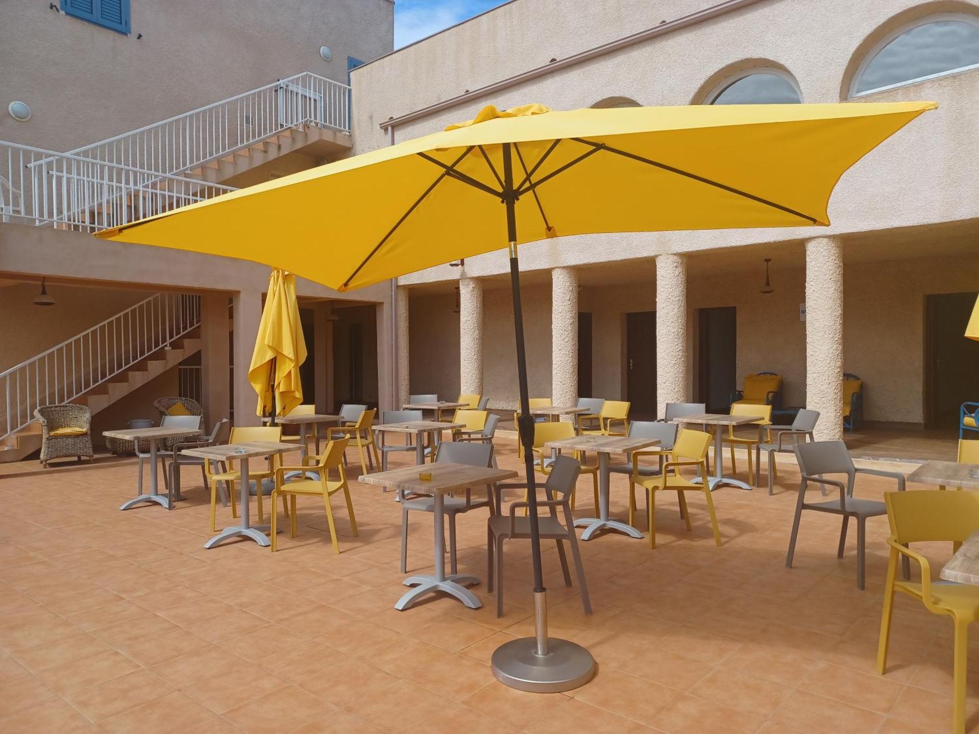 גלריה Hotel Cinque Arcate מראה חיצוני תמונה