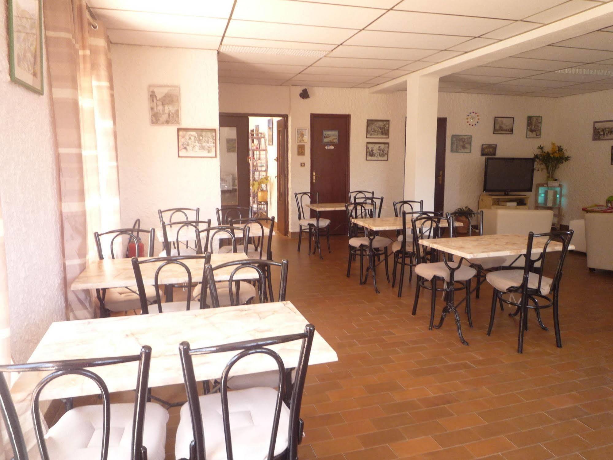 גלריה Hotel Cinque Arcate מראה חיצוני תמונה
